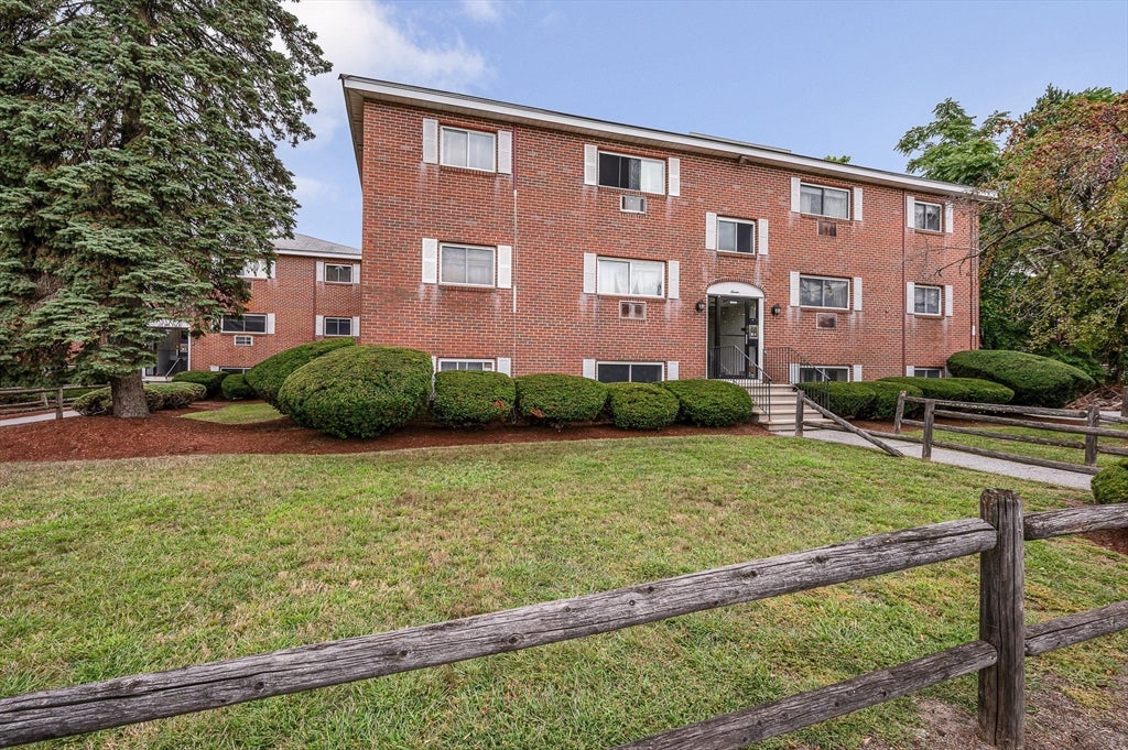 7 Glen Ave #7, Chelmsford, MA Photo #1