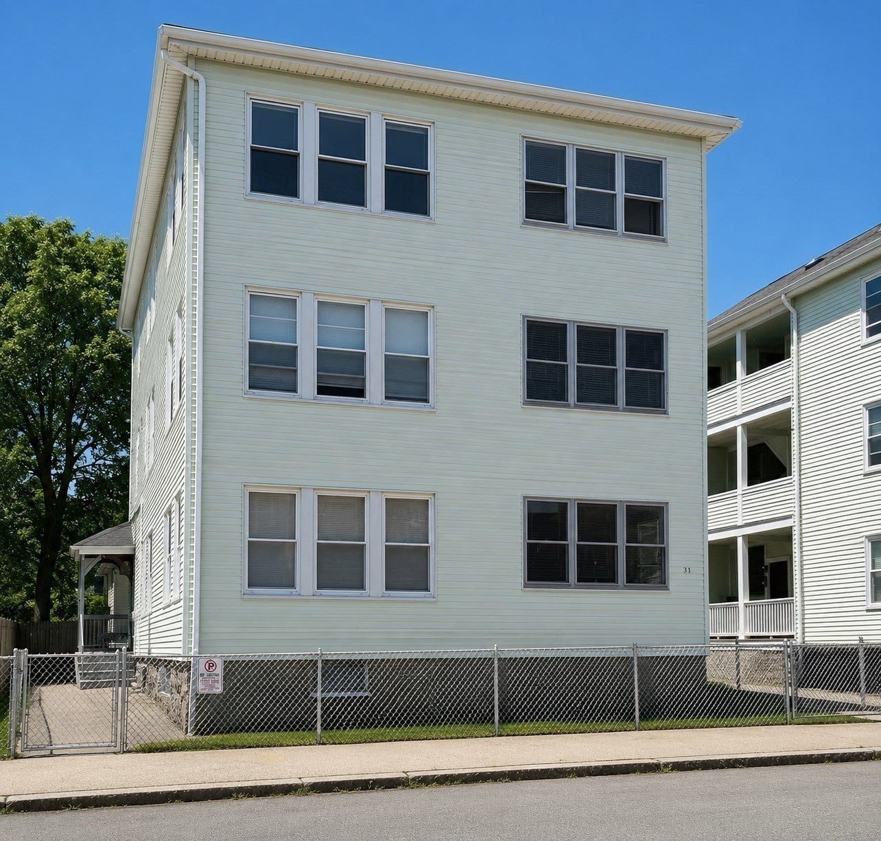 31 Granby And 16.5 Caprera Rd, Worcester, MA, 31 Granby And 16.5 Caprera Rd, Worcester, MA Photo #5