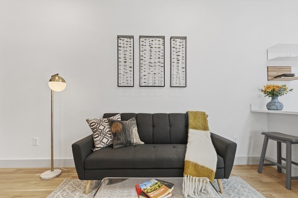 43 Wordsworth St #3, Boston, MA Photo #28