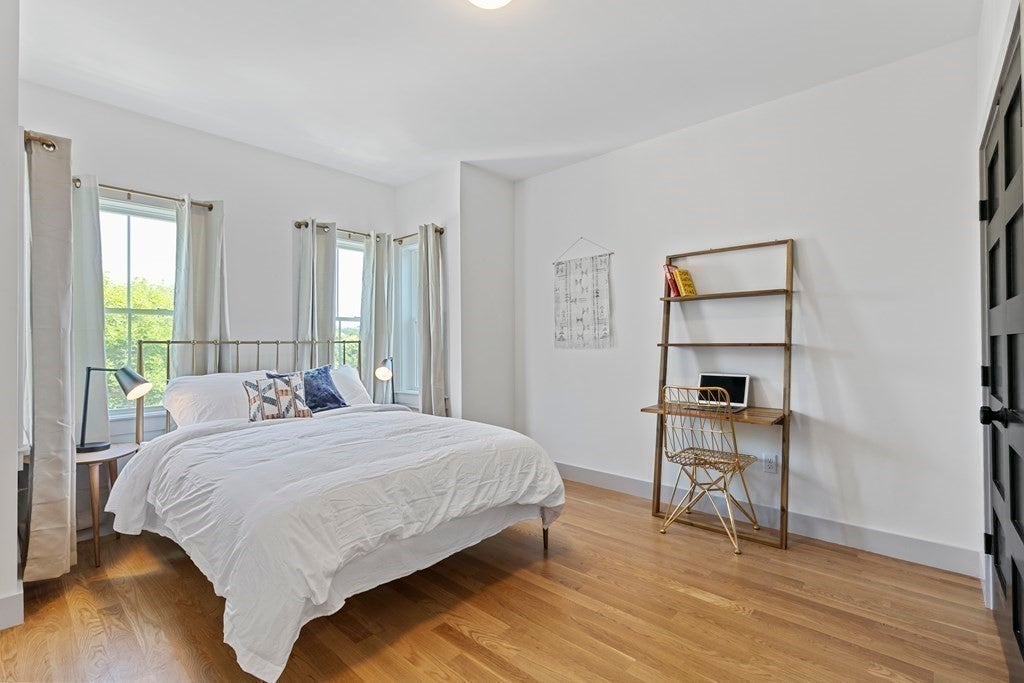 43 Wordsworth St #3, Boston, MA Photo #17