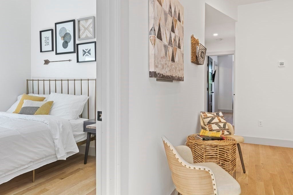 43 Wordsworth St #3, Boston, MA Photo #16