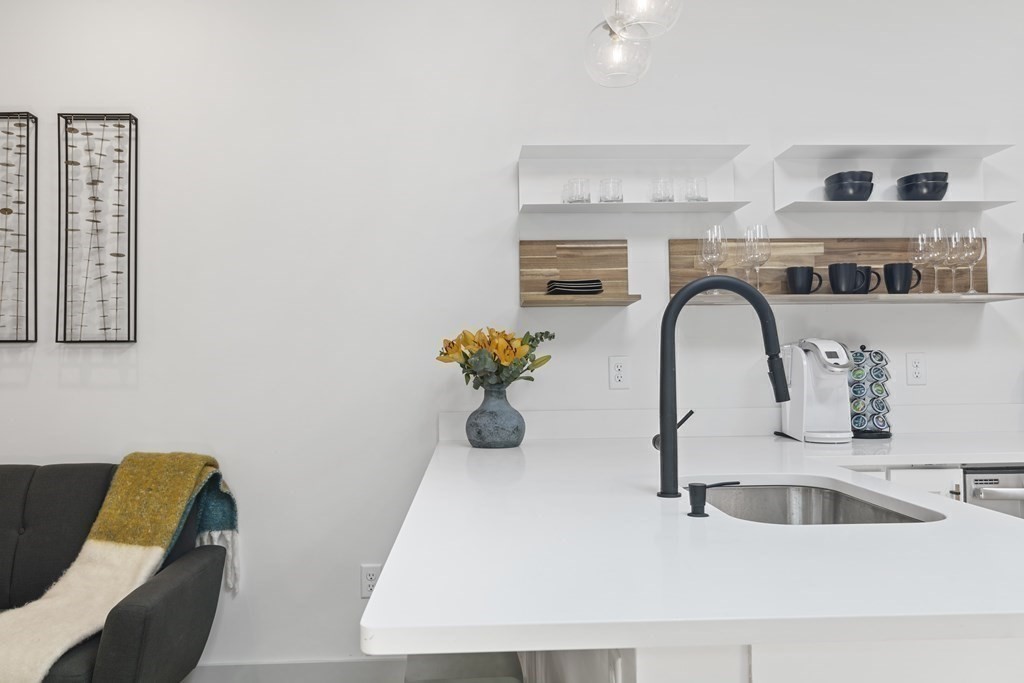 43 Wordsworth St #3, Boston, MA Photo #23