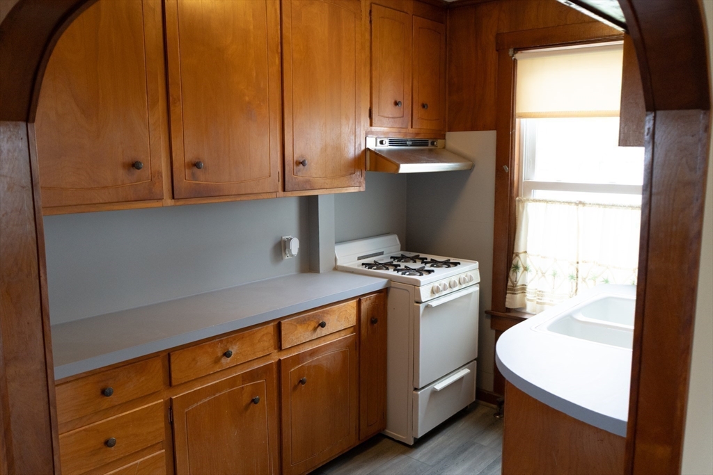 1264 Plymouth Avenue, Fall River, MA Photo #29