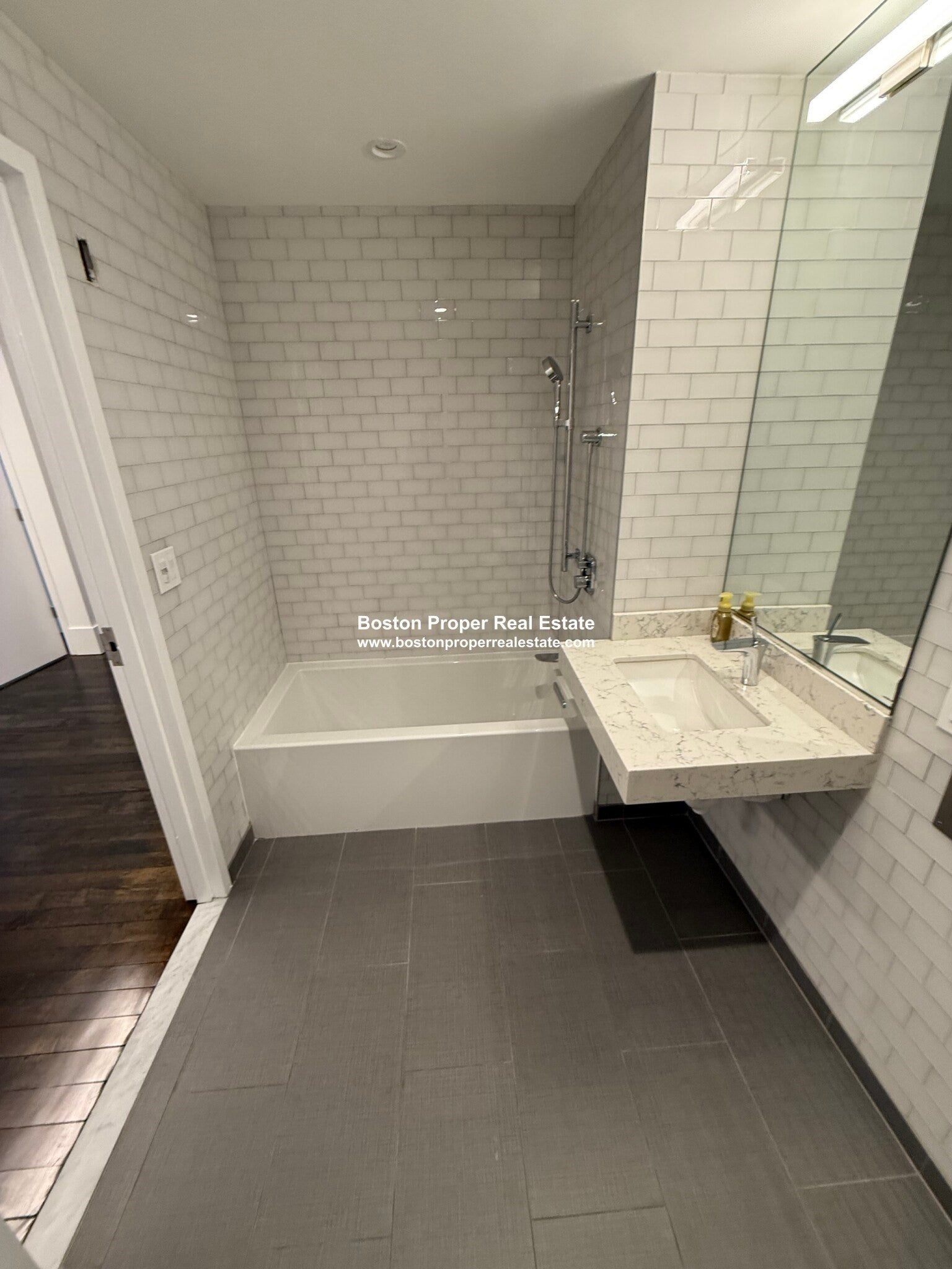 190 High St #6, Boston, MA, 190 High St #6, Boston, MA Photo #24