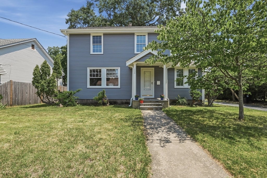190 Manomet St