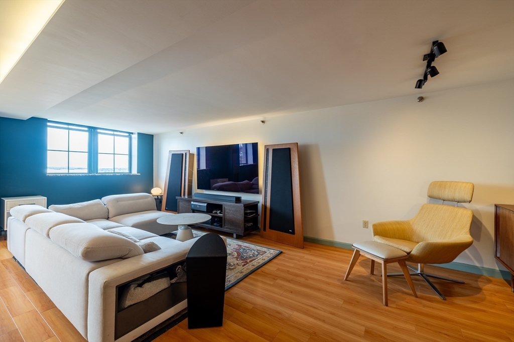 200 Market Street 607