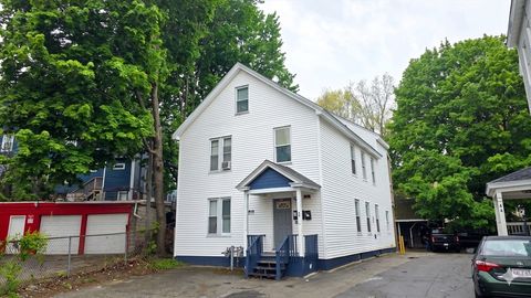 Photo of 16 W Oberlin St, Worcester, MA 01610 (MLS # 73522734)