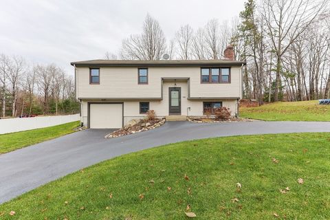 44 Montclair Drive North Attleboro MA 02760