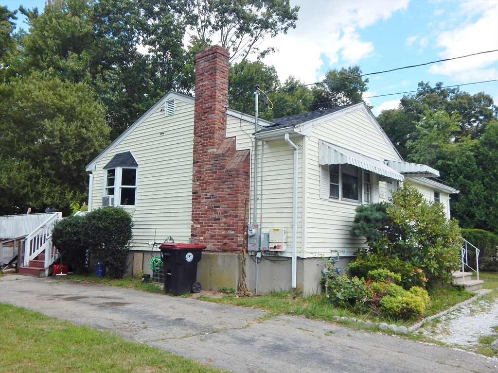 104 Crestfield Dr
