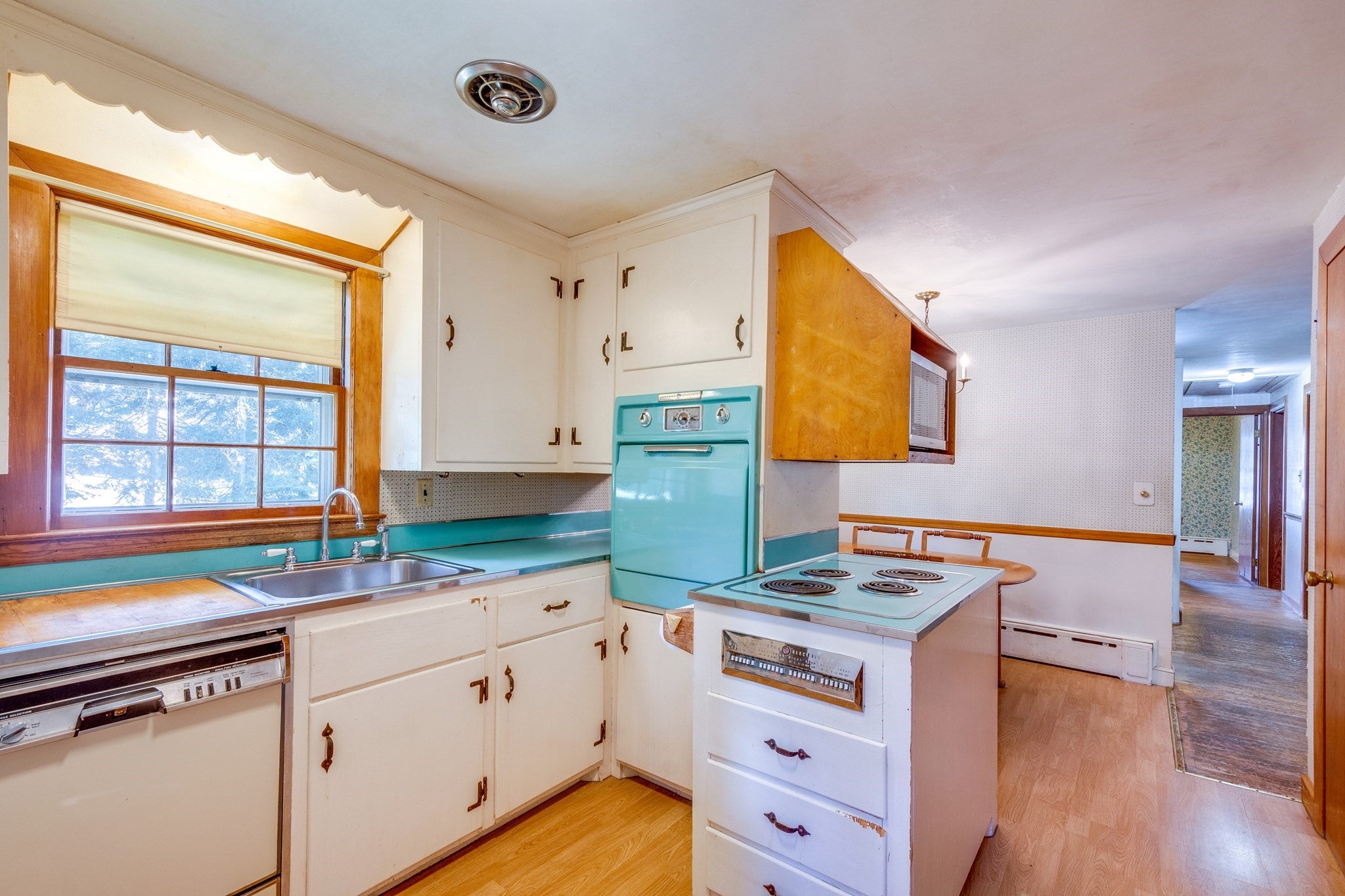 20 Tyler Rd, Beverly, MA Photo #7