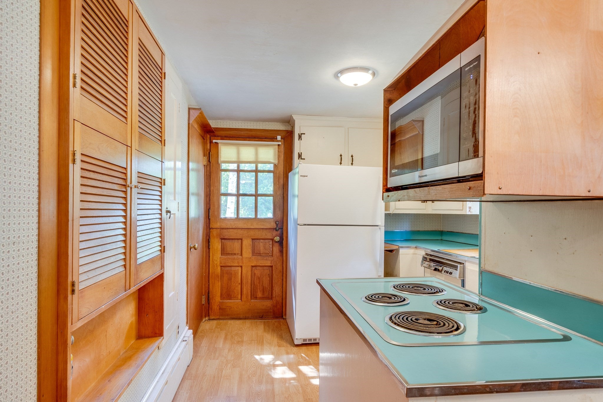 20 Tyler Rd, Beverly, MA Photo #8