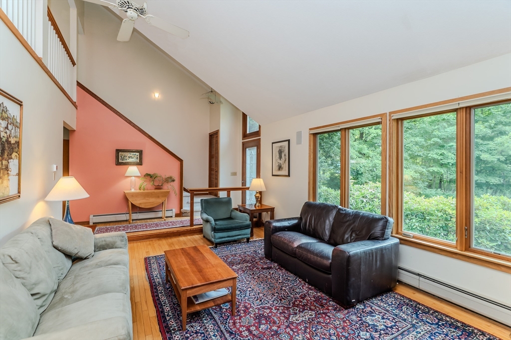 574 Station Rd