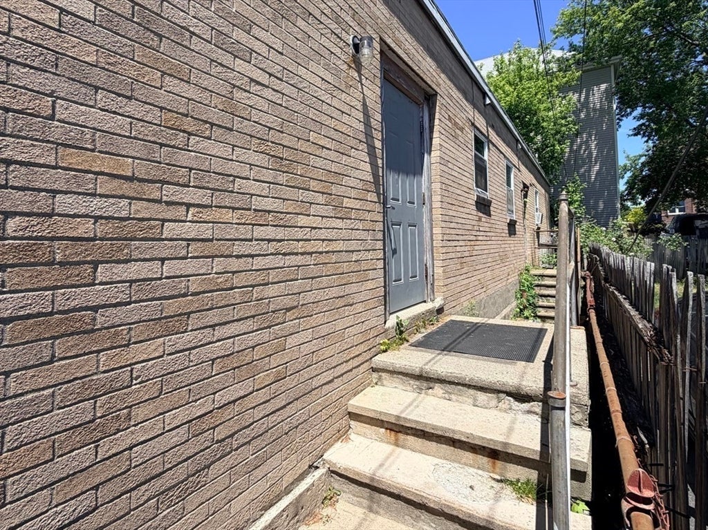 1840-1846 Acushnet Ave