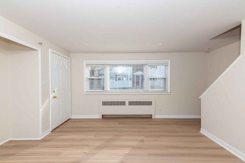 579 Union Ave 73F Framingham MA 01702
