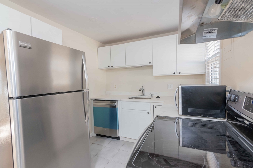 579 Union Ave 73F