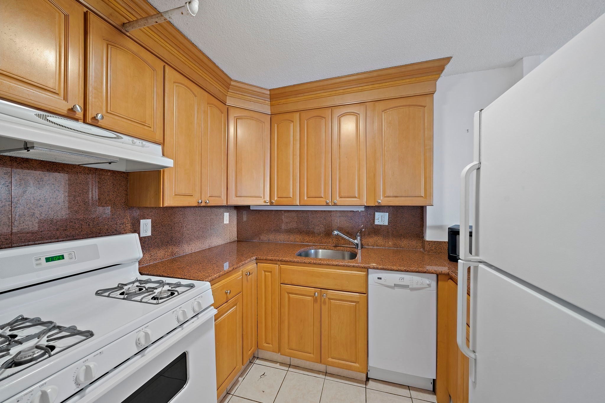 151 Tremont St 23B