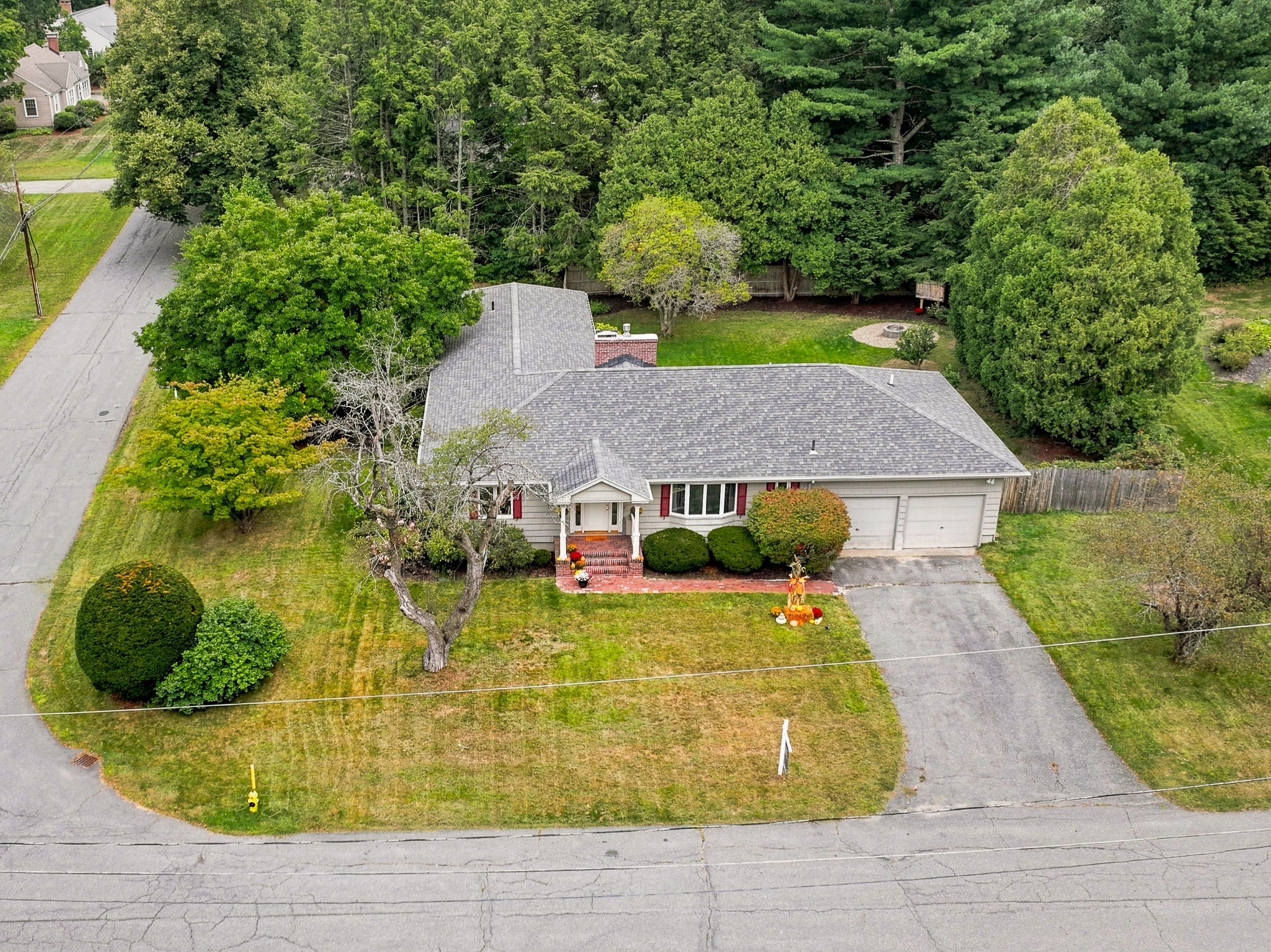 14 Forbes Ln