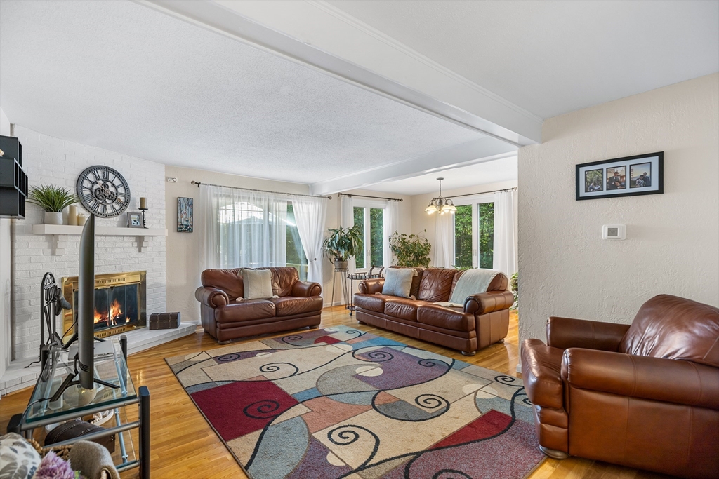 11 Hilltop Ln 11