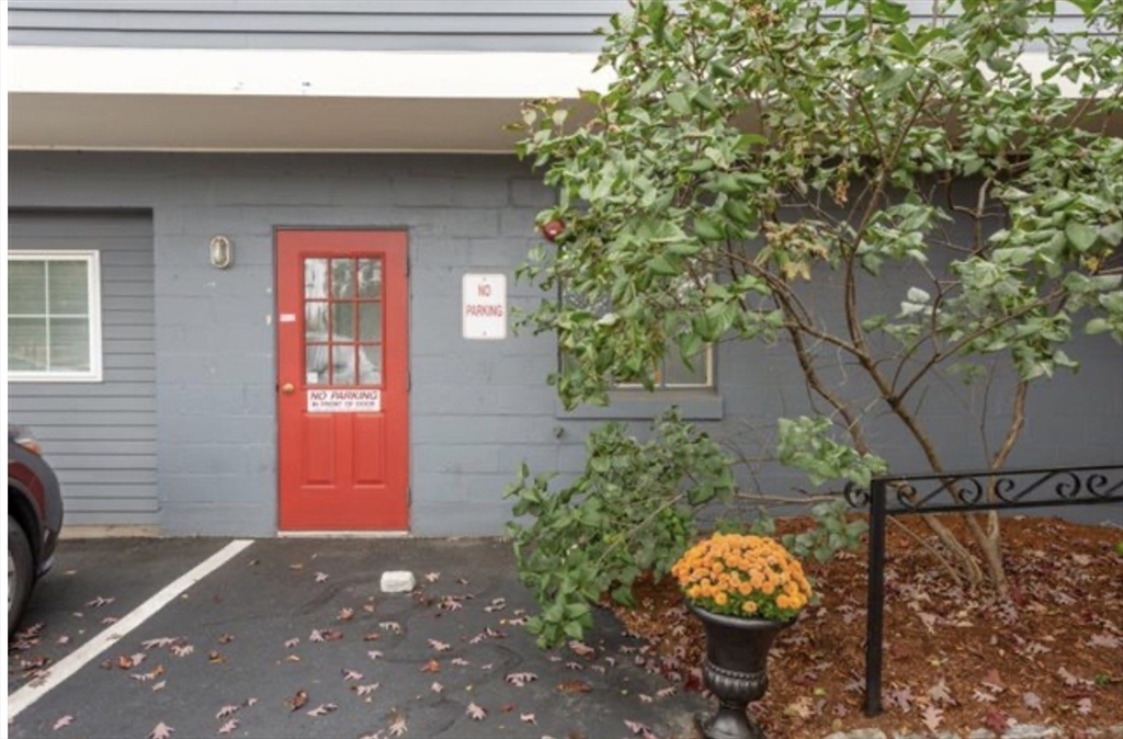 173 Grove Street 1-D