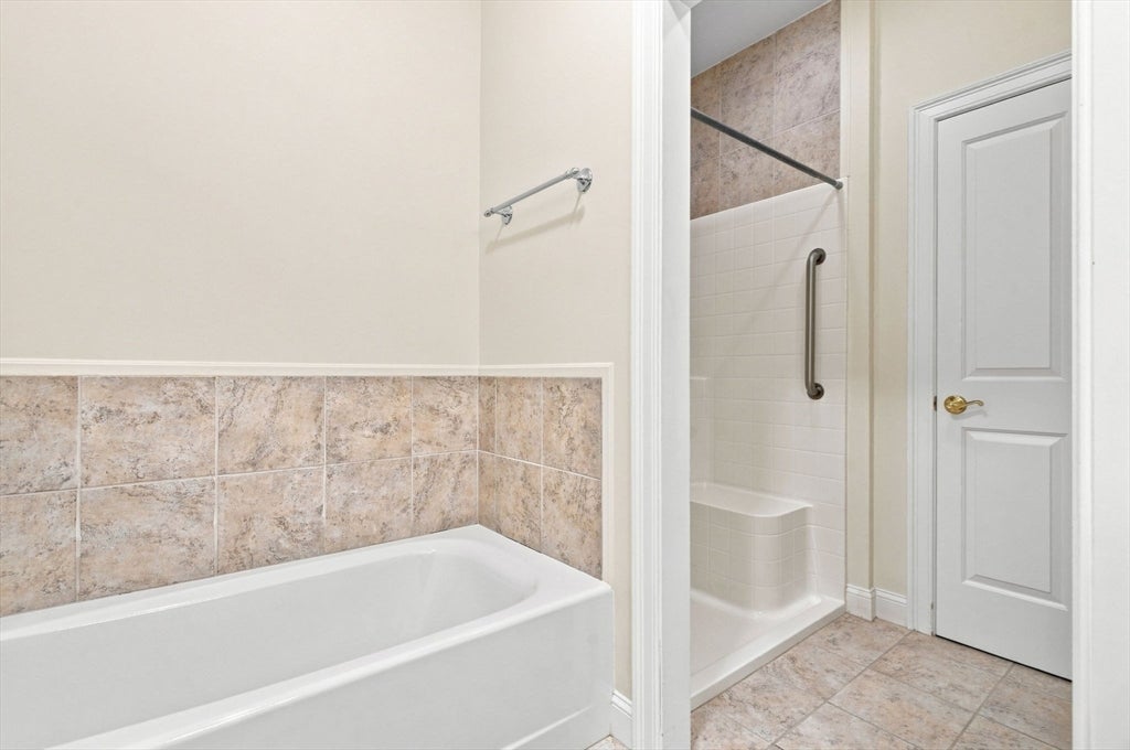 152 Spring Meadow Ln #152, Hanover, MA, 152 Spring Meadow Ln #152, Hanover, MA Photo #17