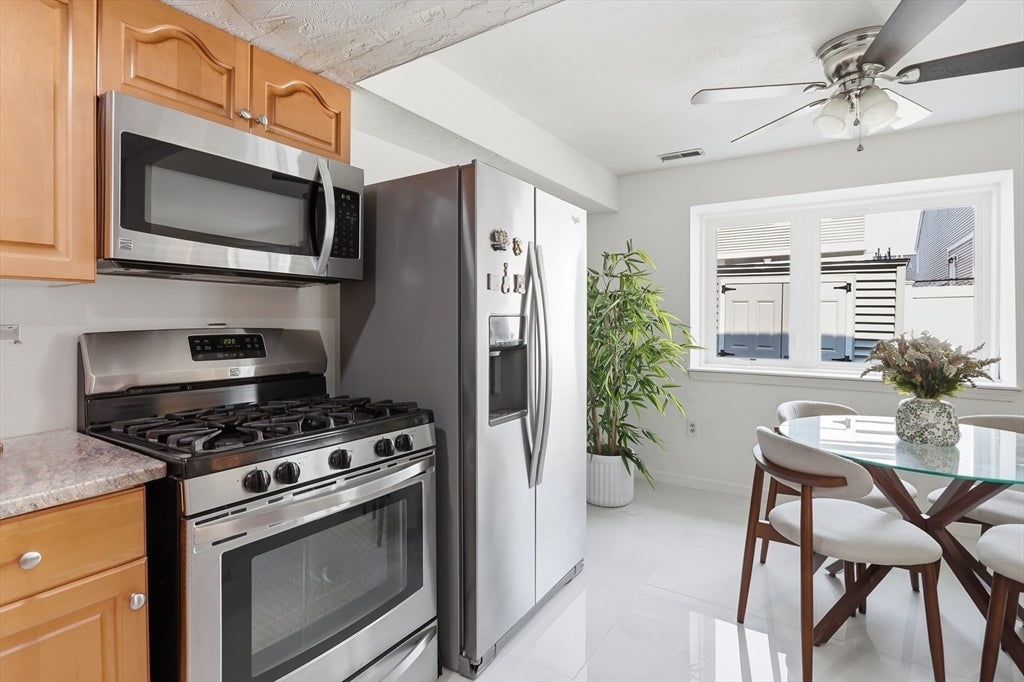 36 Meadow Pond Drive #K, Leominster, MA Photo #8