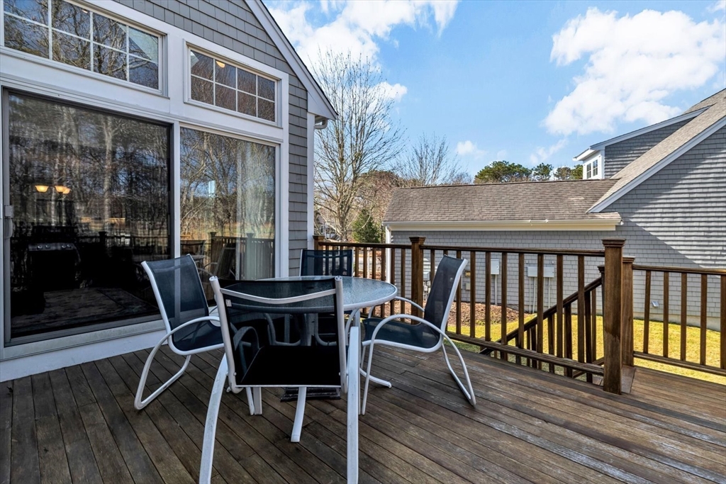 Mashpee, Massachusetts 02649, United States, 2 Bedrooms Bedrooms, ,4 BathroomsBathrooms,Residential,Active,95635