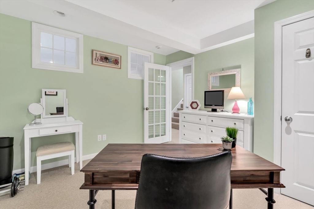 Mashpee, Massachusetts 02649, United States, 2 Bedrooms Bedrooms, ,4 BathroomsBathrooms,Residential,Active,95635