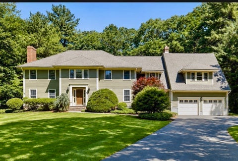 Photo of 10 Donnelly Drive, Medfield, MA 02052 (MLS # 73538110)