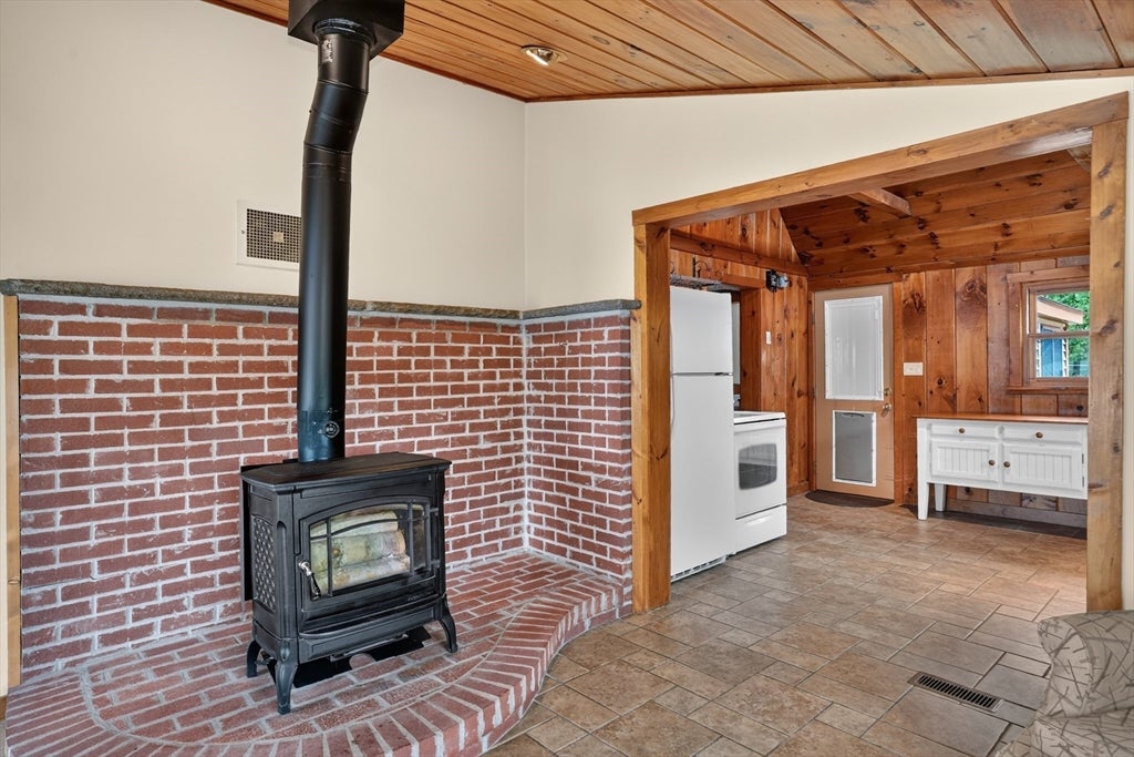 136 Barton RD #136, Stow, MA, 136 Barton RD #136, Stow, MA Photo #9