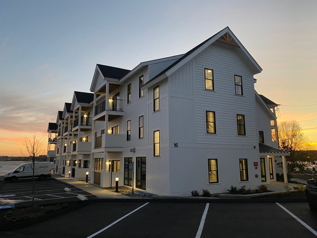 12 Congress Street #104, Beverly, MA, 12 Congress Street #104, Beverly, MA Photo #2