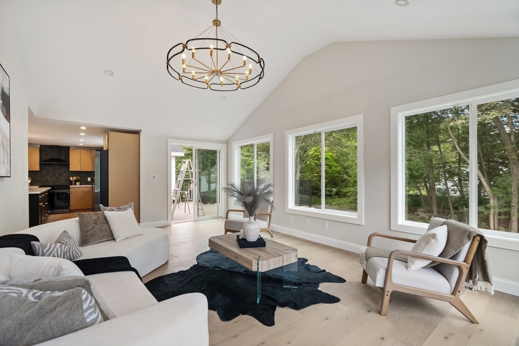 1 Silversmith Way