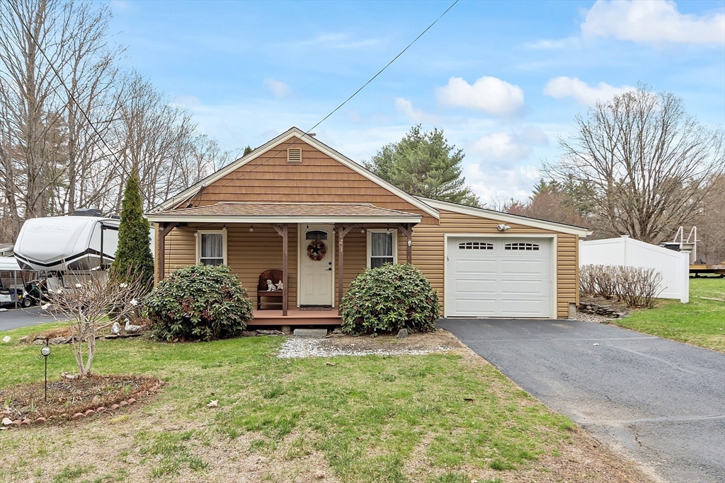123 Baldwinville Rd