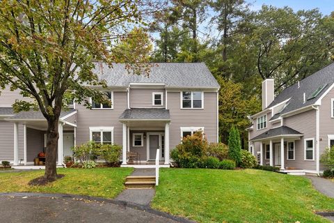 Photo of 61 Villagewood Dr #61, Burlington, MA 01803 (MLS # 73444525)