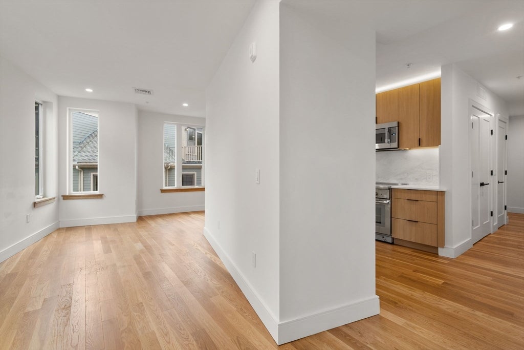 58 Kent ST #U304, Brookline, MA, 58 Kent ST #U304, Brookline, MA Photo #11