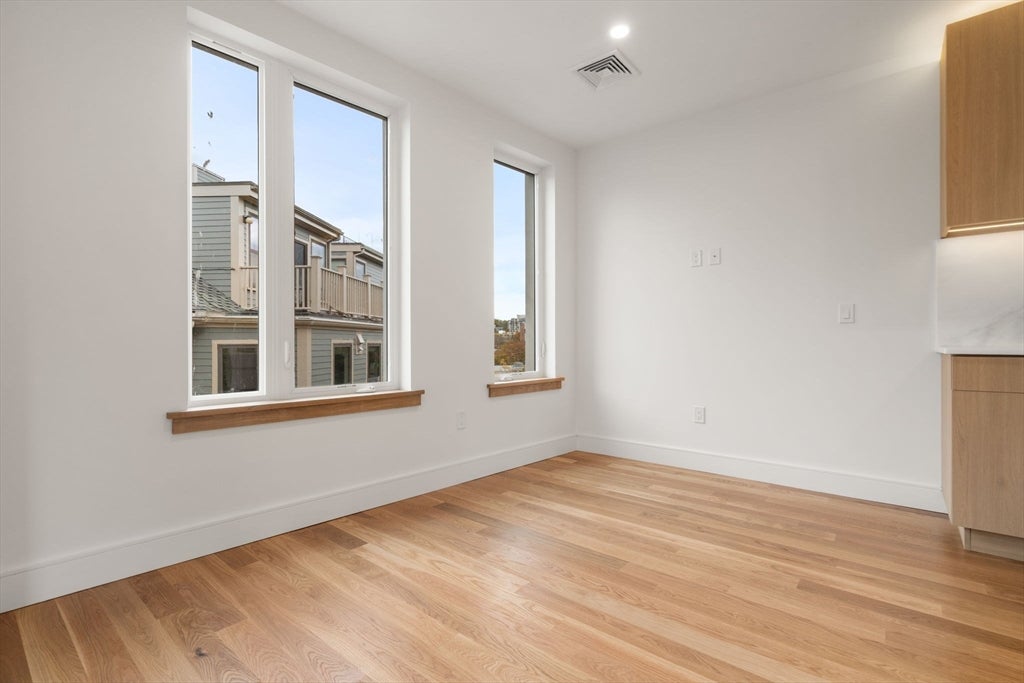58 Kent ST #U304, Brookline, MA, 58 Kent ST #U304, Brookline, MA Photo #6
