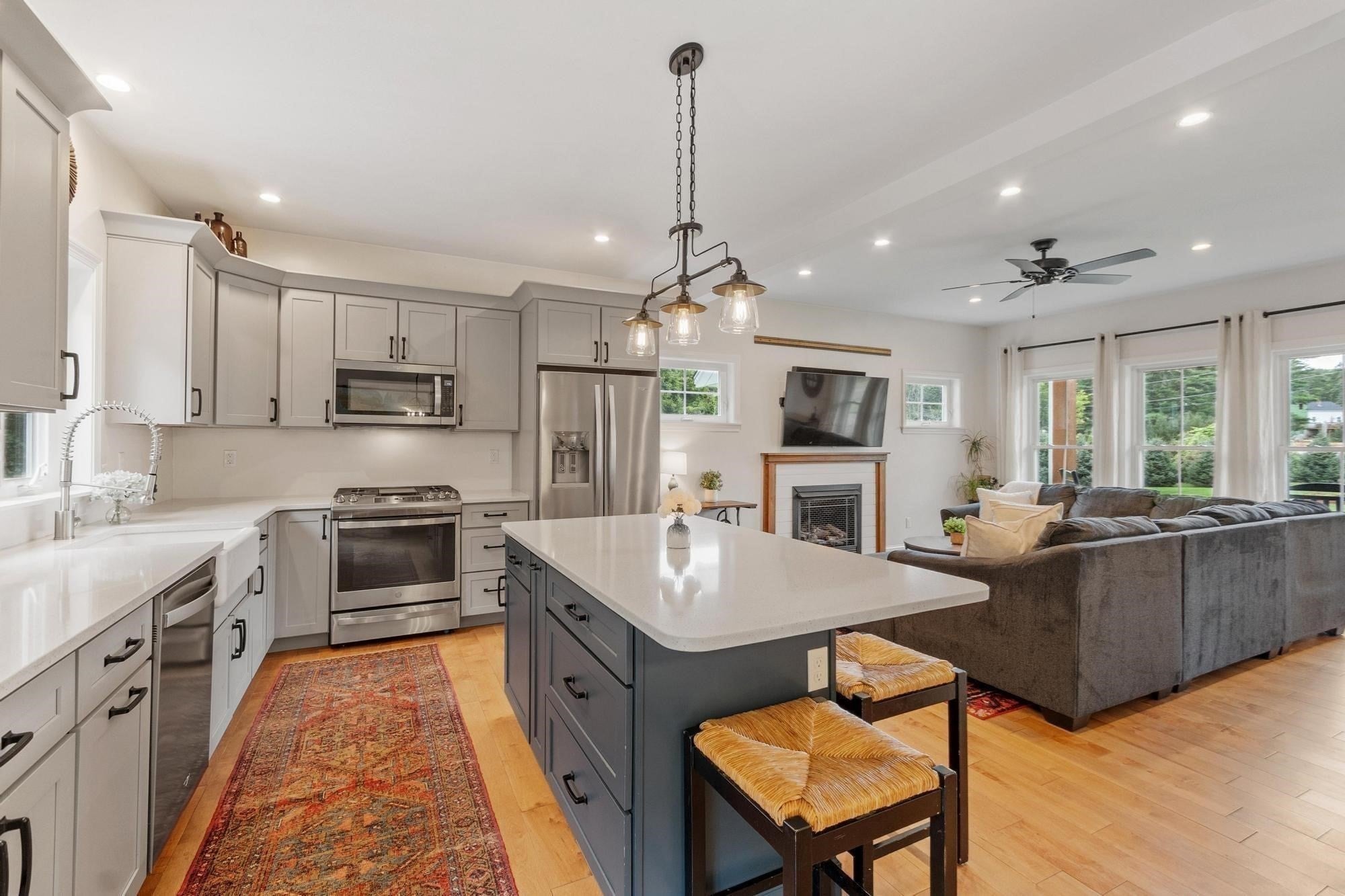 837 New West Townsend Rd, Fitchburg, MA, 837 New West Townsend Rd, Fitchburg, MA Photo #6