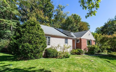 4 Stony Brook Rd Arlington MA 02476