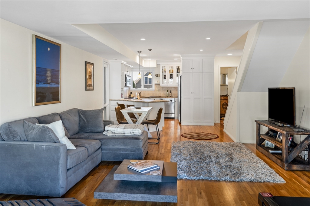 55 Brackett Pl B