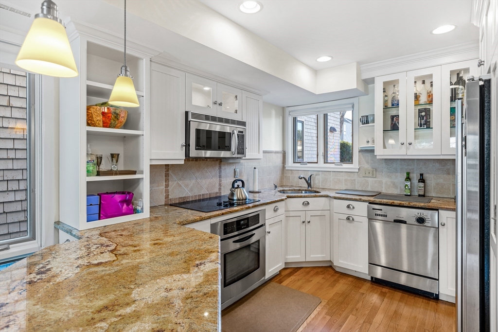 55 Brackett Pl B