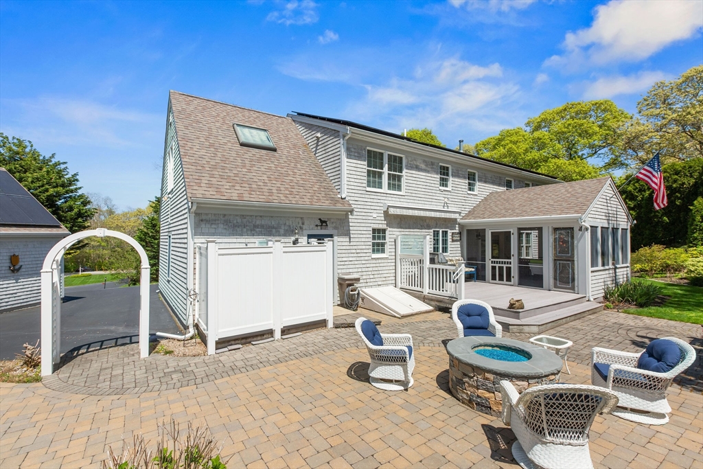 11 Scargo Hill Road