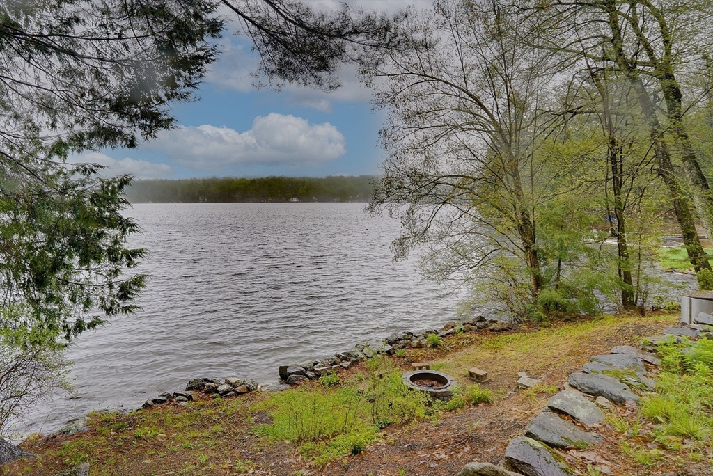 15 Log Cabin Rd