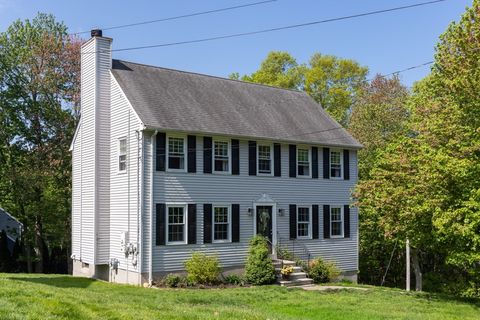 Photo of 40 Idora Ave, Haverhill, MA 01832 (MLS # 73522346)