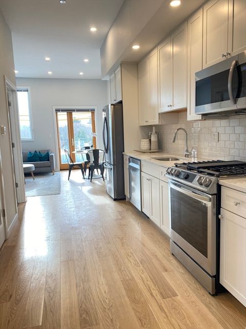 Photo of 385 Pleasant St #15, Watertown, MA 02472 (MLS # 73499627)