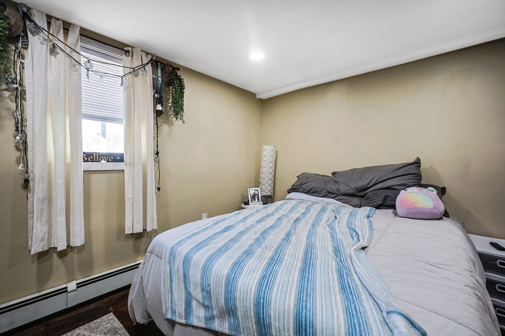 Marlborough, Massachusetts 01752, United States, 4 Bedrooms Bedrooms, ,5 BathroomsBathrooms,Residential,Active,86272