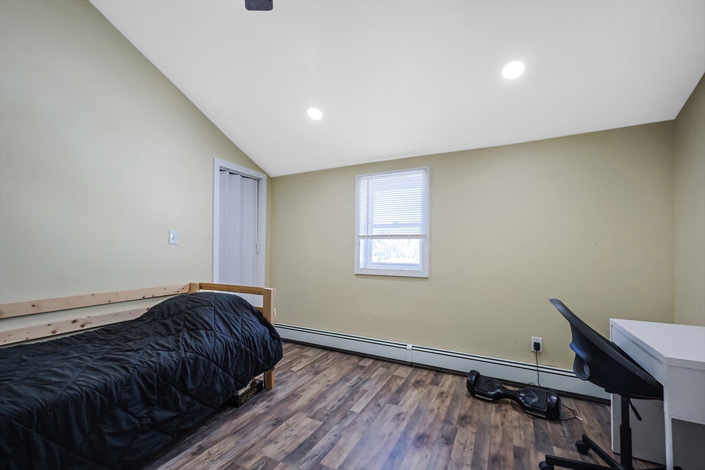 Marlborough, Massachusetts 01752, United States, 4 Bedrooms Bedrooms, ,5 BathroomsBathrooms,Residential,Active,86272