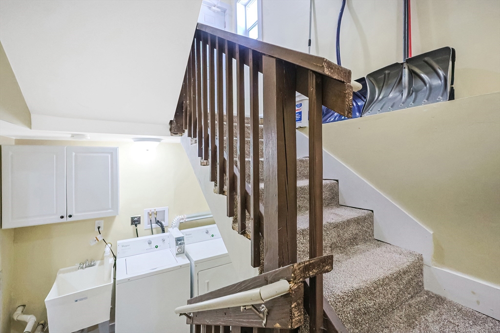 Marlborough, Massachusetts 01752, United States, 4 Bedrooms Bedrooms, ,5 BathroomsBathrooms,Residential,Active,86272