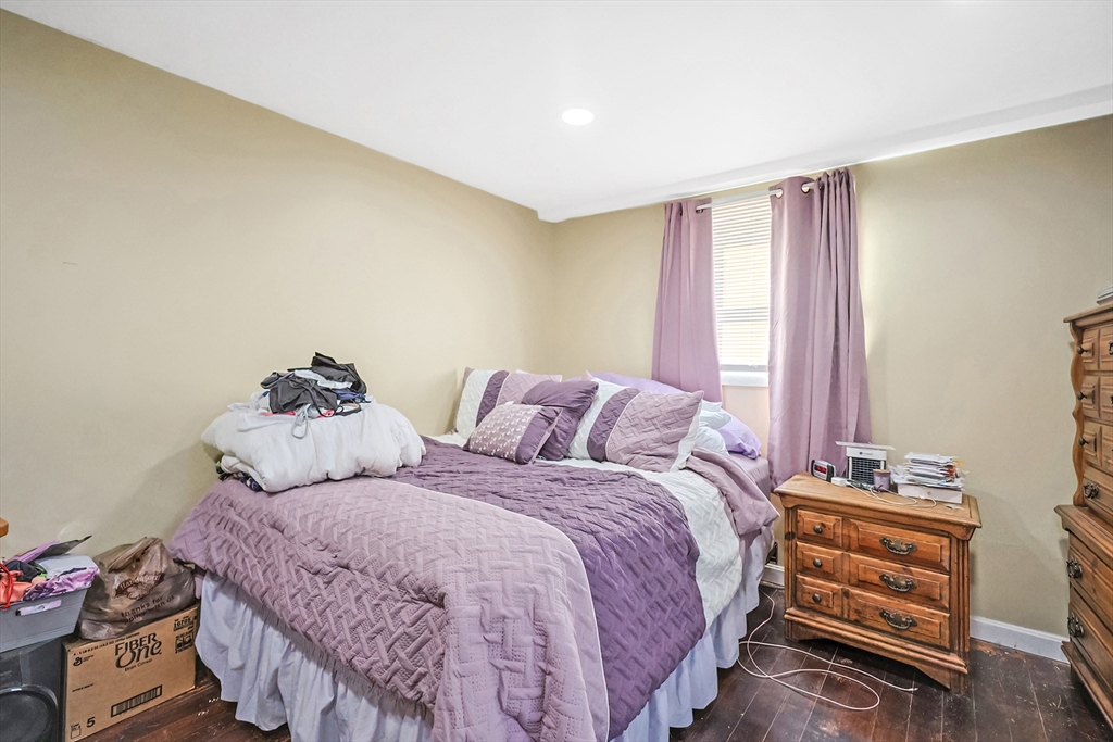 Marlborough, Massachusetts 01752, United States, 4 Bedrooms Bedrooms, ,5 BathroomsBathrooms,Residential,Active,86272