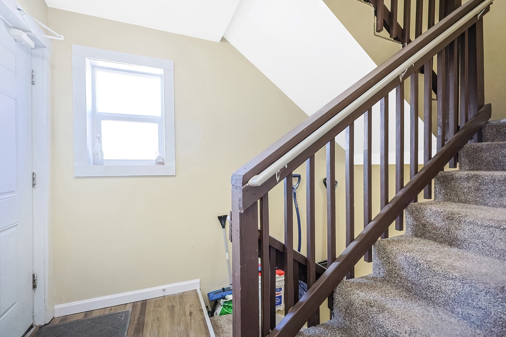 Marlborough, Massachusetts 01752, United States, 4 Bedrooms Bedrooms, ,5 BathroomsBathrooms,Residential,Active,86272