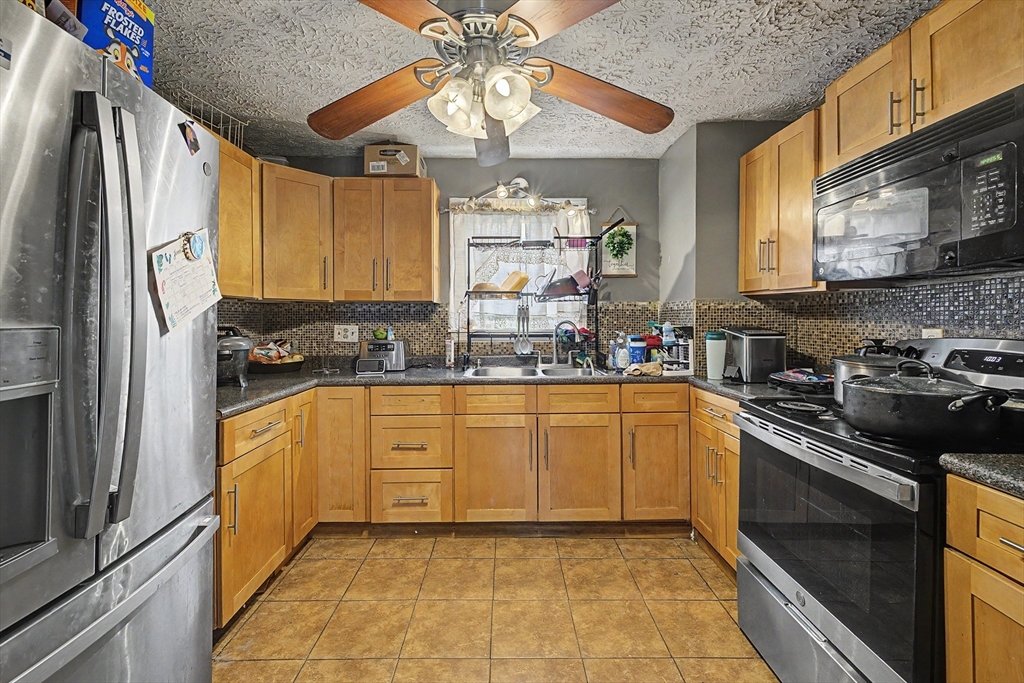 23 Jenness St