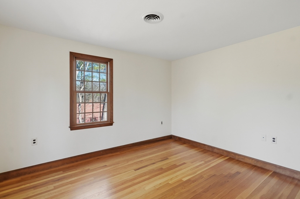 21 Greentree Lane, Newbury, MA Photo #26